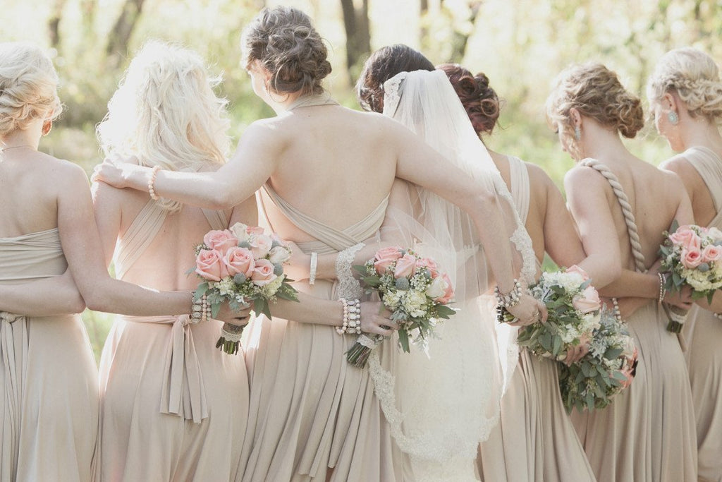 You’ve sent out your bridesmaids proposals and they’ve all said ‘YES.’ Here’s how to keep your bridesmaids happy in 7 easy steps