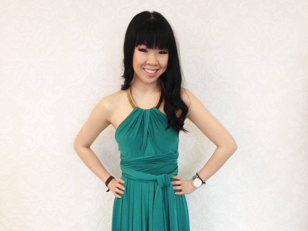 How to Wear a Metal Necklace with Convertible Dress Henkaa How to Wear a Metal Necklace with Convertible Dress Henkaa