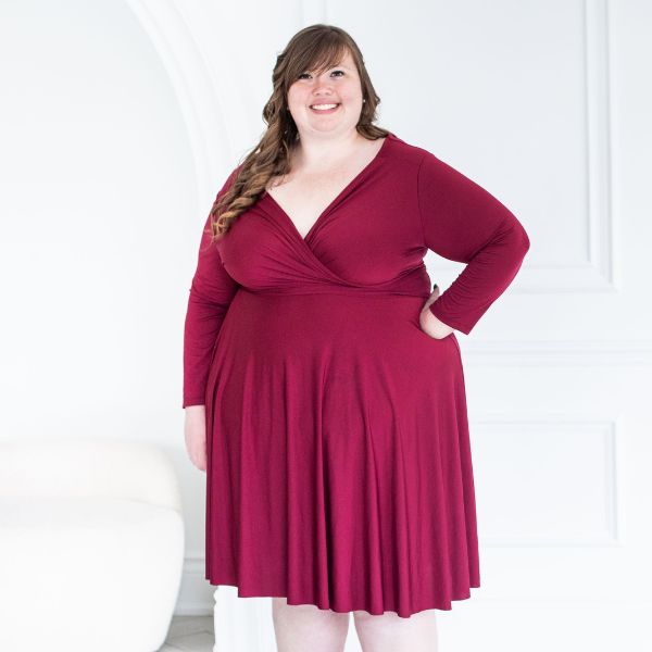 Henkaa Iris Midi Dress in Burgundy Wine Plus Size