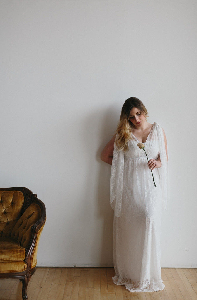 Stylish Set - Daffodil Lace Wedding Dress